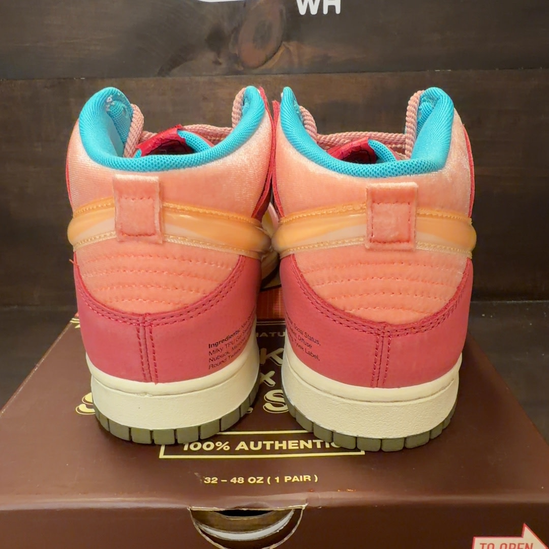 Nike Dunk Mid Social Status Free Lunch Strawberry Milk - Image 4
