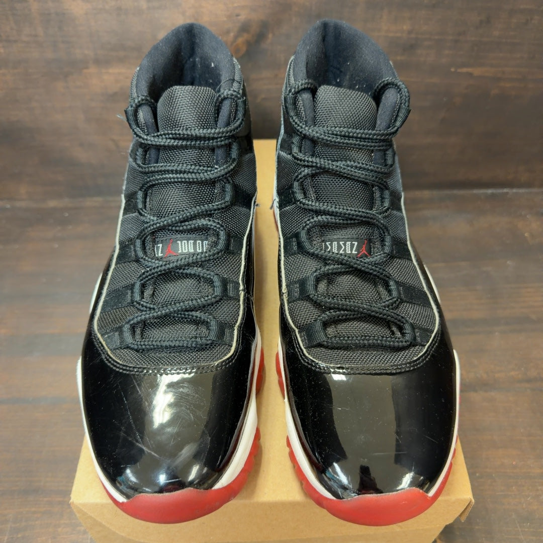 Jordan 11 Retro Playoffs Bred (2019) Size 11 (Pre-Owned) - Image 3