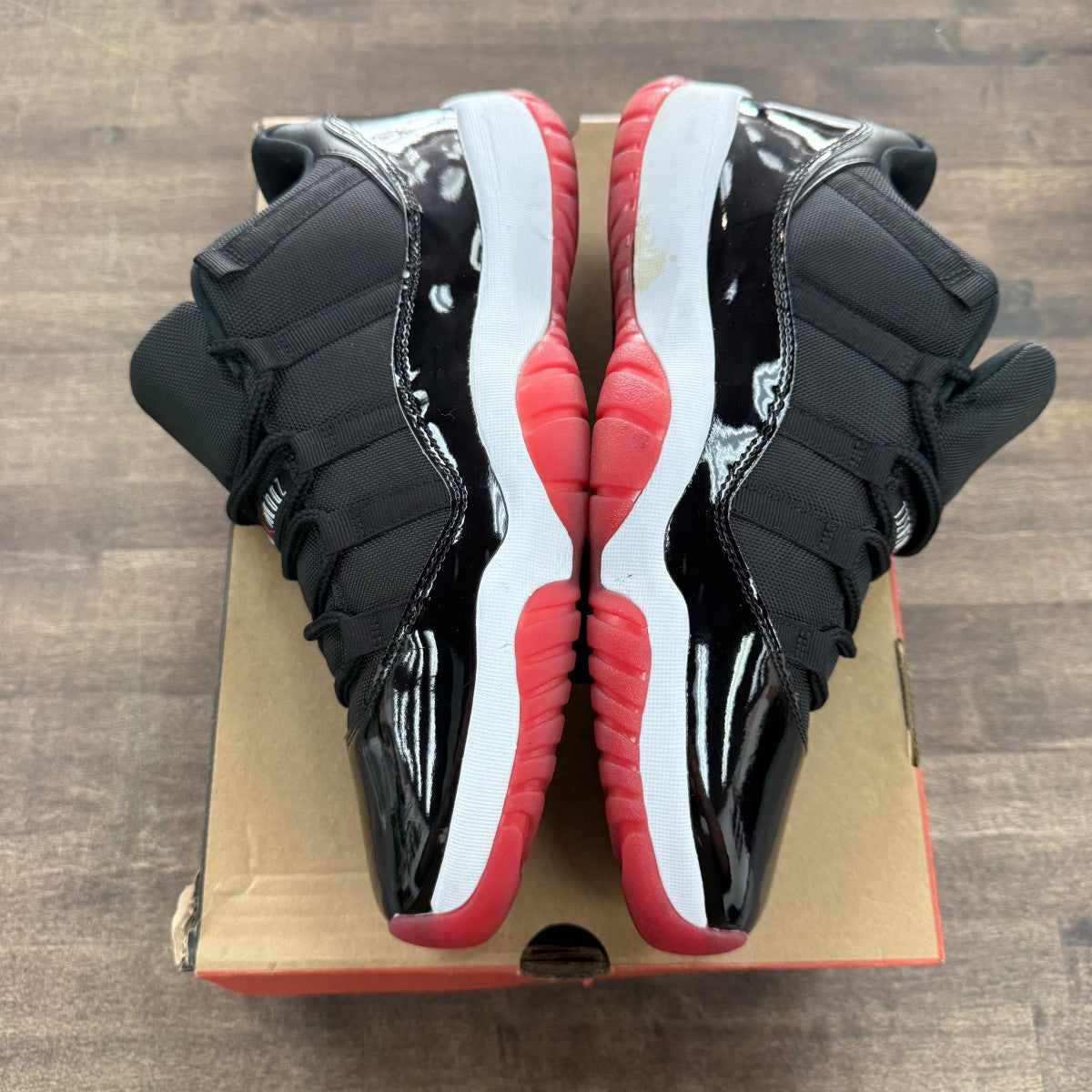 Jordan 11 Retro Low Bred (2025) Size 13 (Pre-Owned) - Image 5