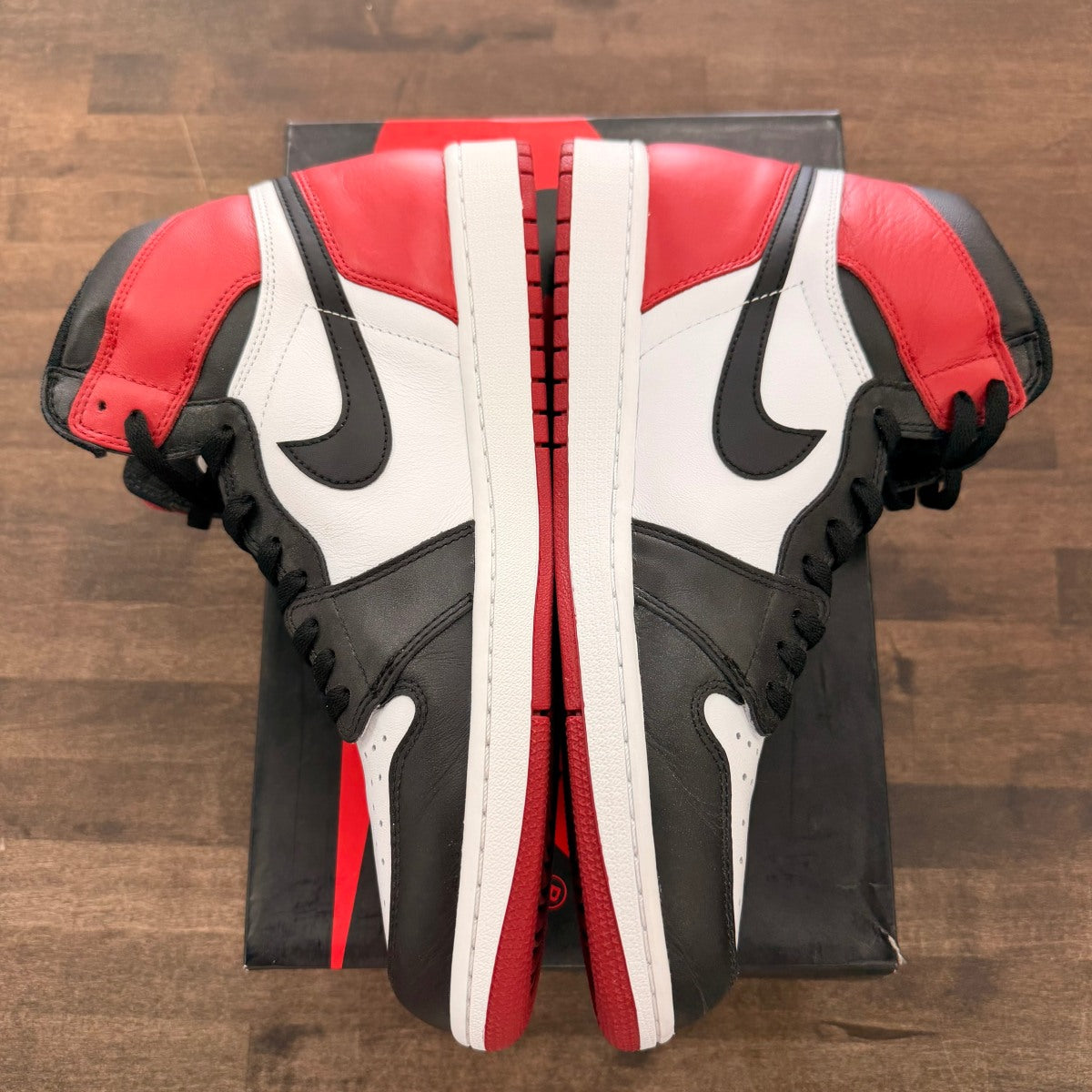 Jordan 1 Retro Black Toe (2016) - Image 3