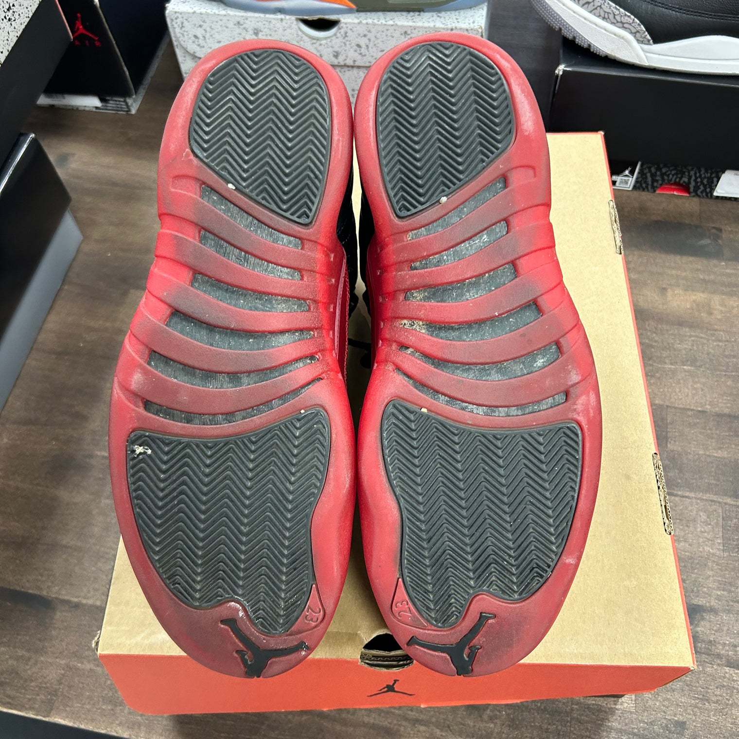 Flu Game Jordan 12 Retro (2016) (USED, no insoles)