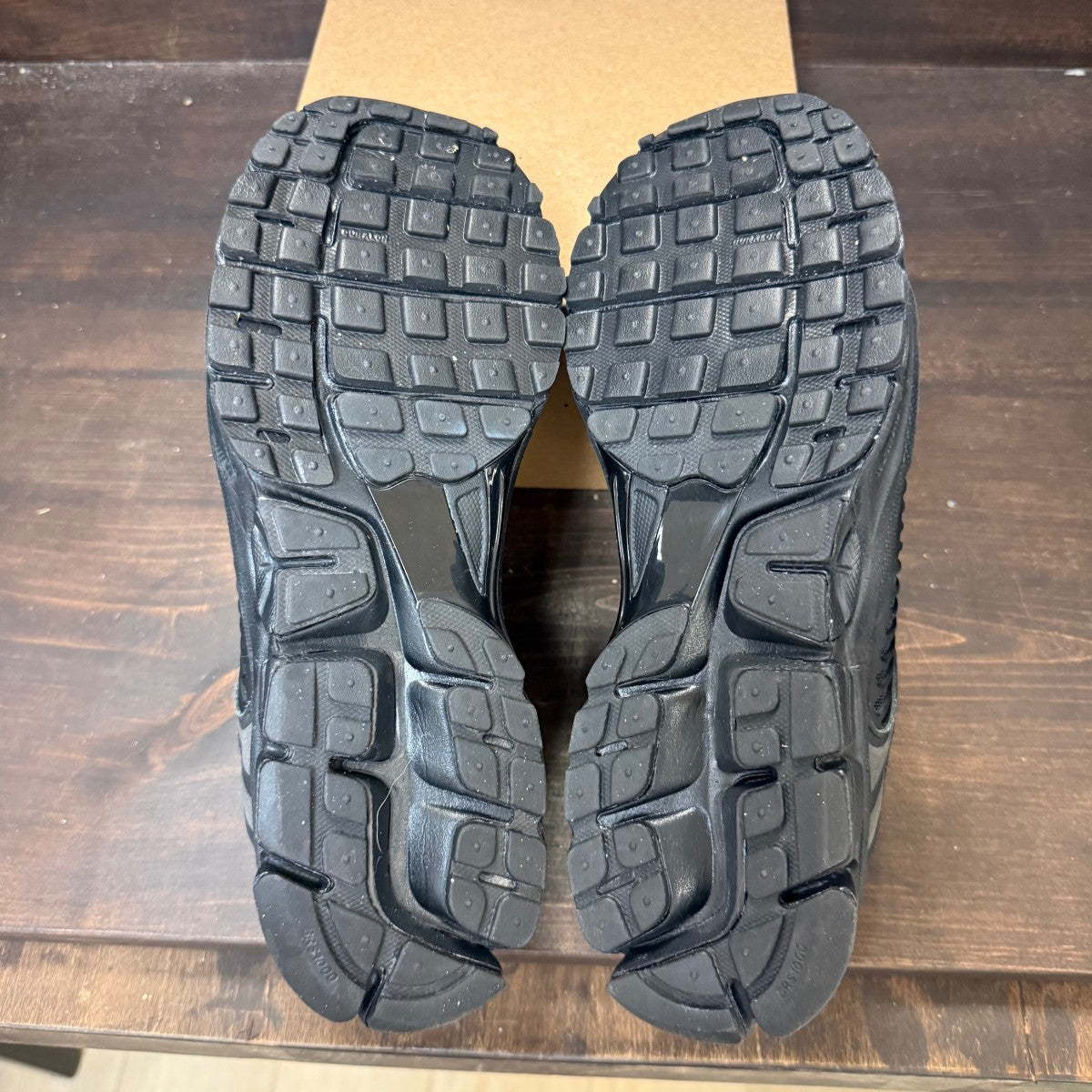 Nike Zoom Vomero 5 Triple Black Size 12 (Pre-Owned) - Image 6
