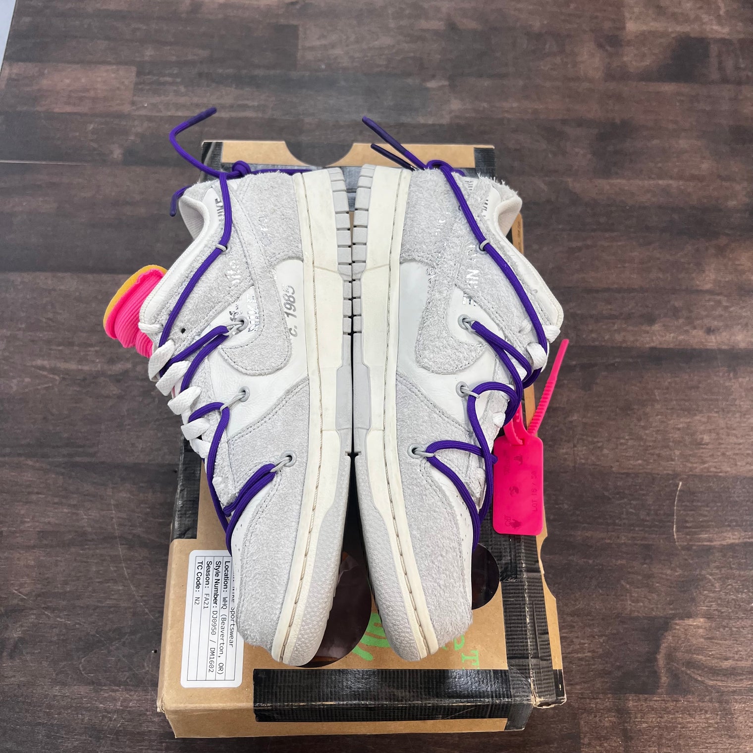 Lot 15 Off White Dunk Low (USED)