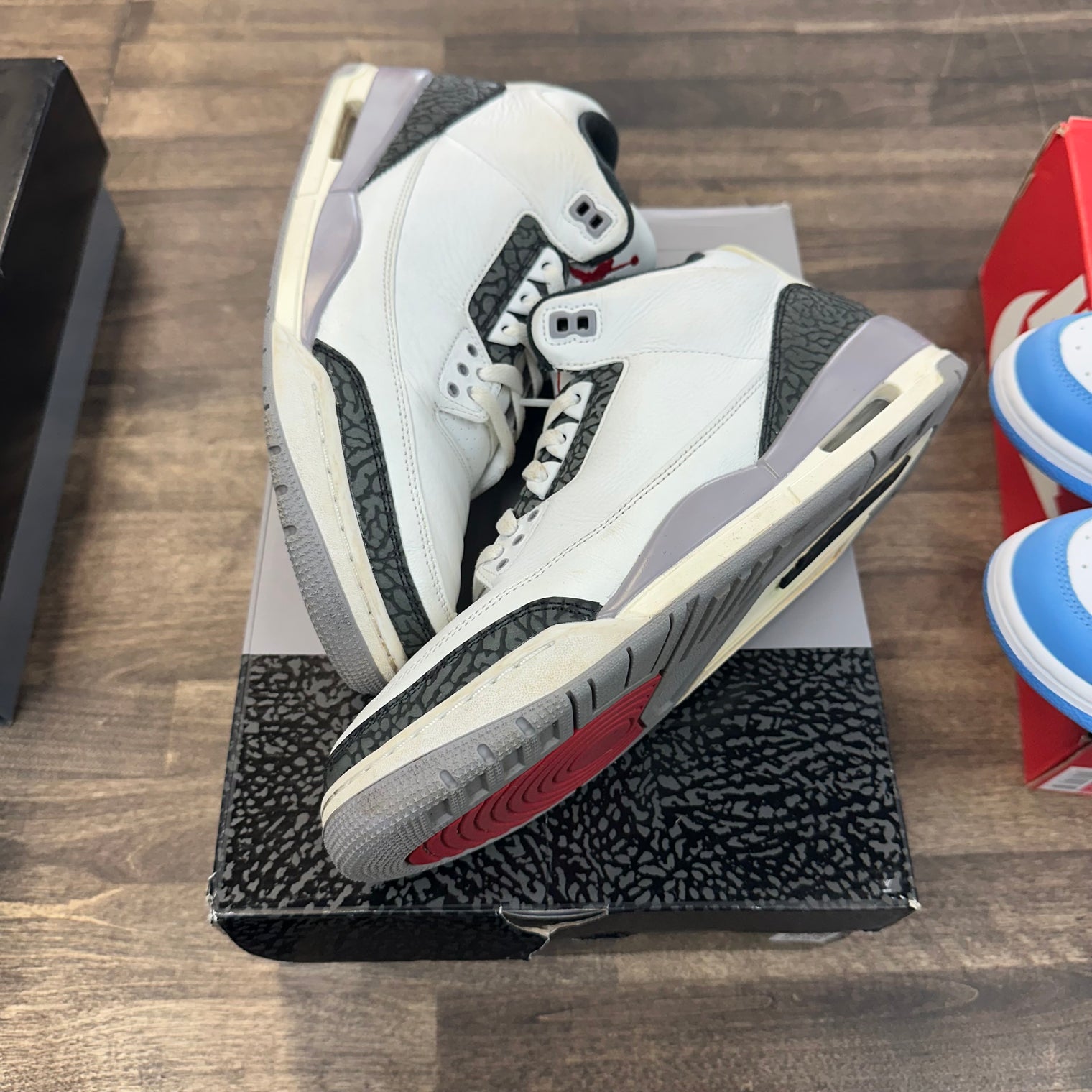 Cement Grey Jordan 3 Retro (USED)