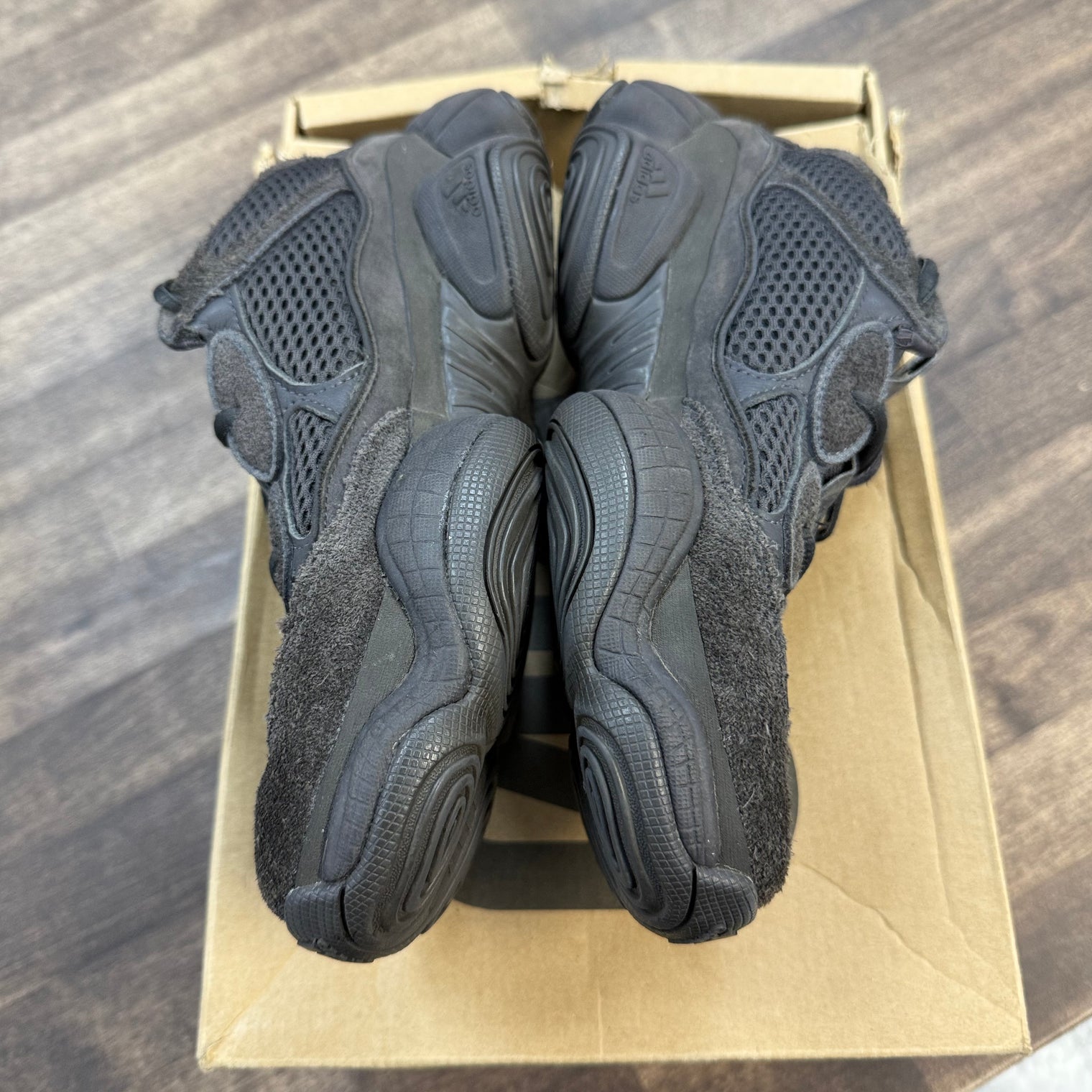 Utility Black Yeezy 500 (USED)