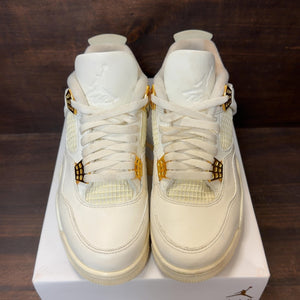 Jordan 4 Retro Metallic Gold (Women's) - Image 3