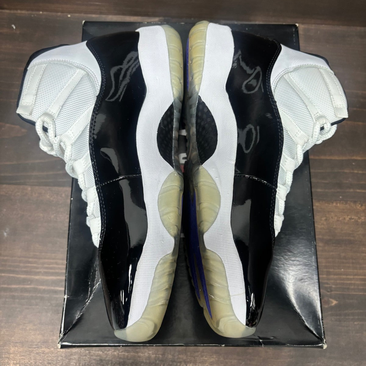 Jordan 11 Retro Concord (2018) - Image 4