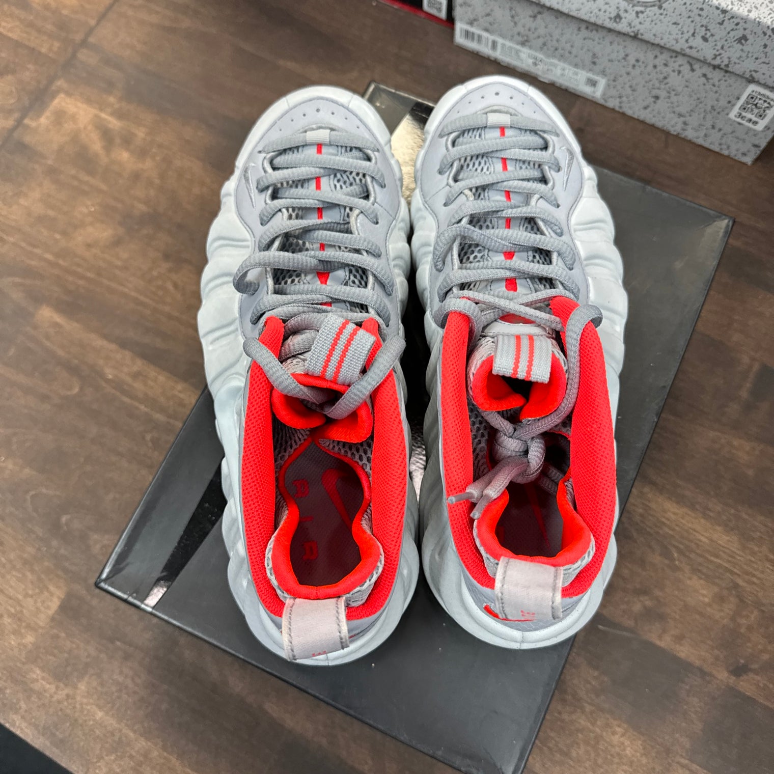 Pure Platinum Foamposite (USED)
