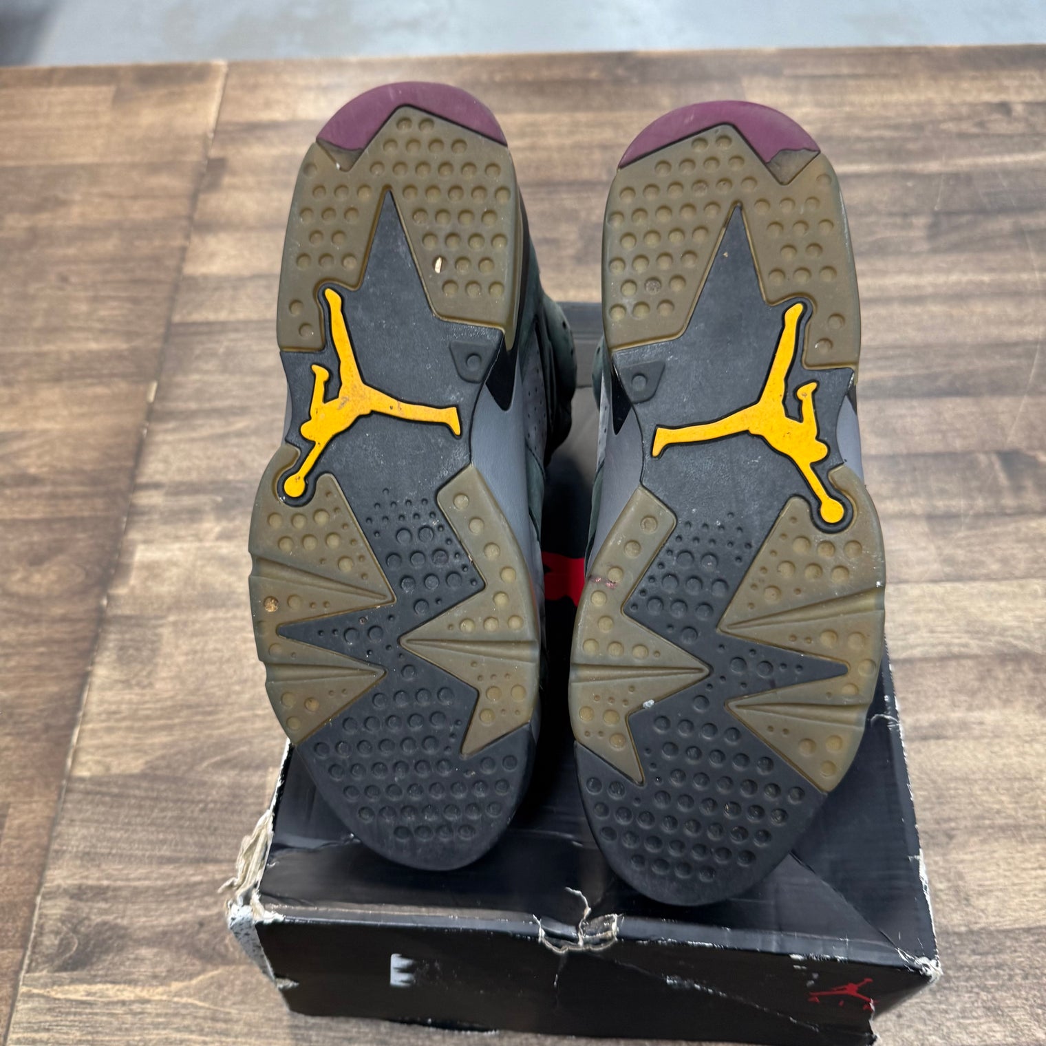 Bordeaux Jordan 6 Retro (USED)