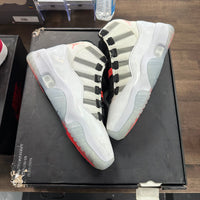 White Adapt Jordan 11 (USED)