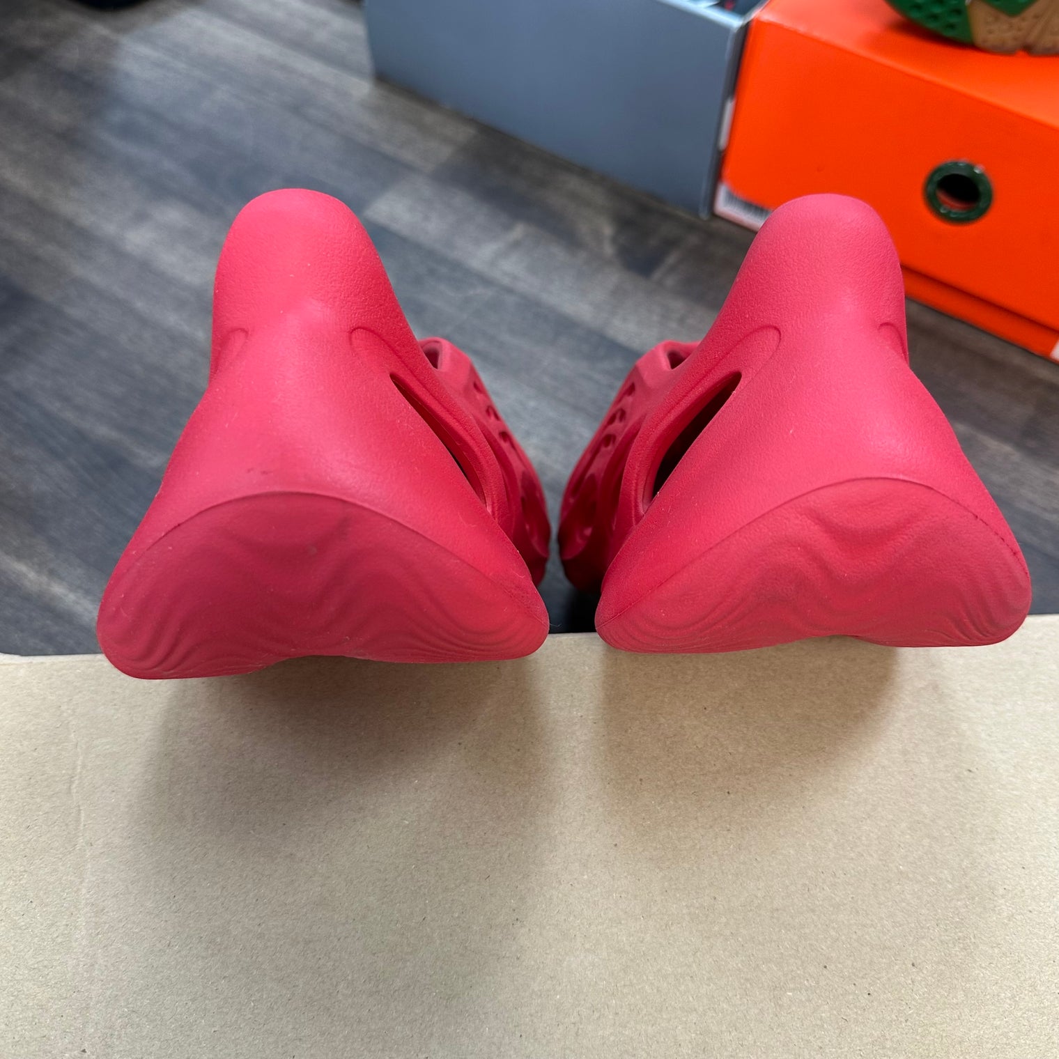 Vermillion Yeezy Foam RNNR (USED)