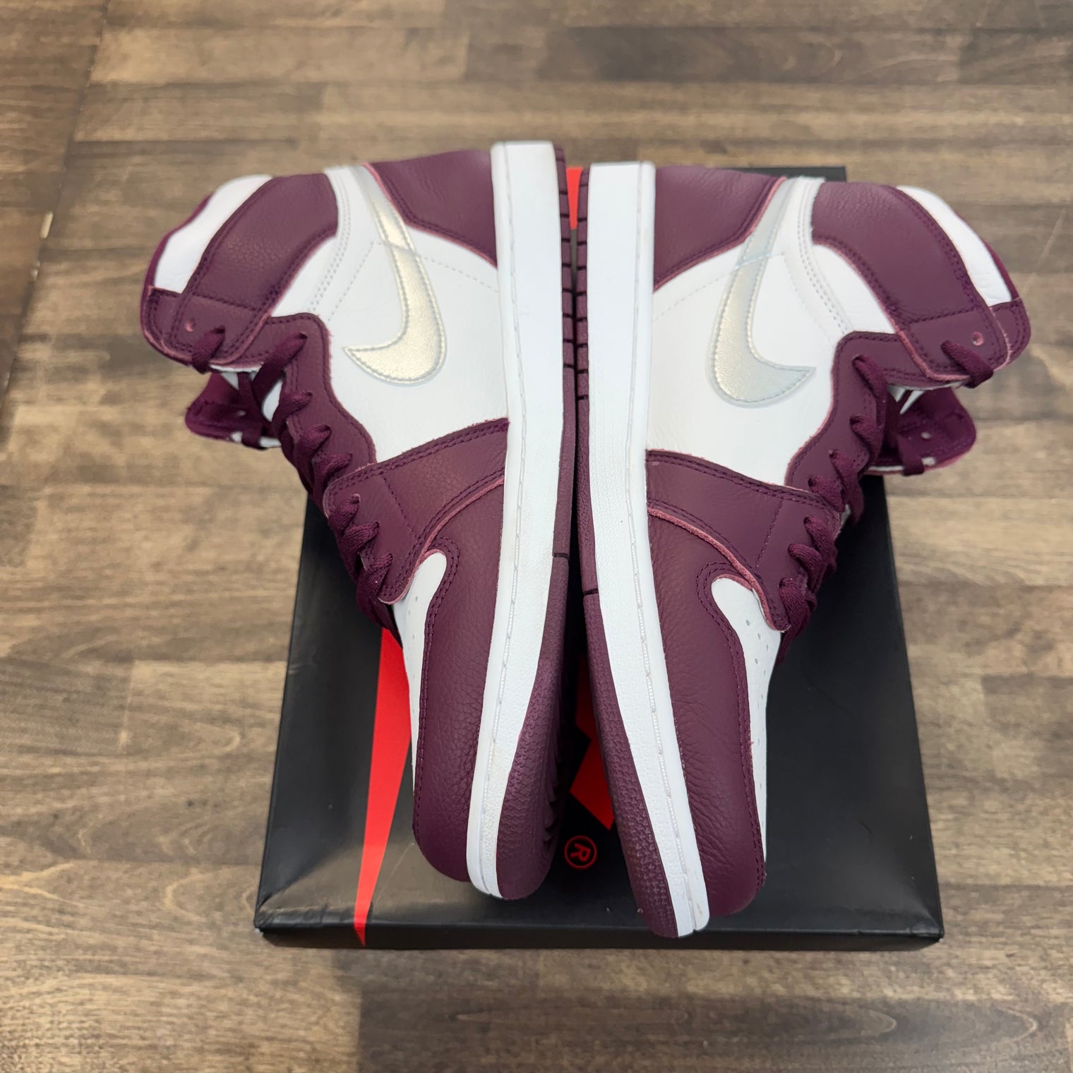 Bordeaux Jordan 1 High (USED)
