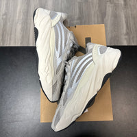 Static Yeezy 700 (Like New, replacement box)