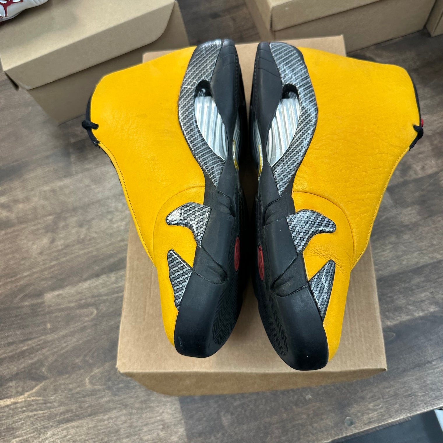 Ferrari University Gold Jordan 14 (USED,No Box)