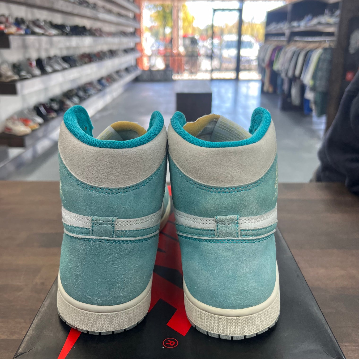 Turbo Green Jordan 1  High (USED)