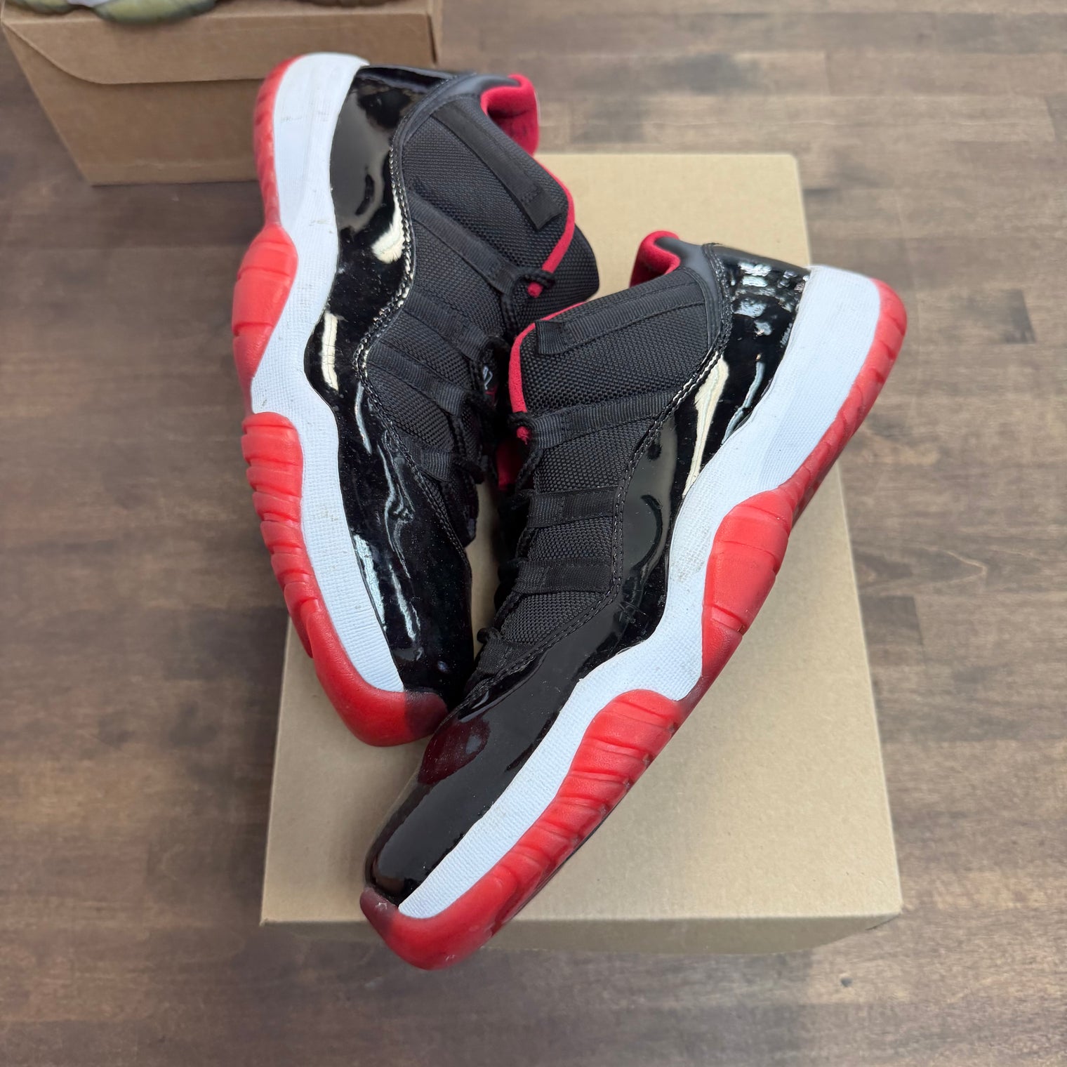 Bred Jordan 11 Low 2015 (USED, No Box)