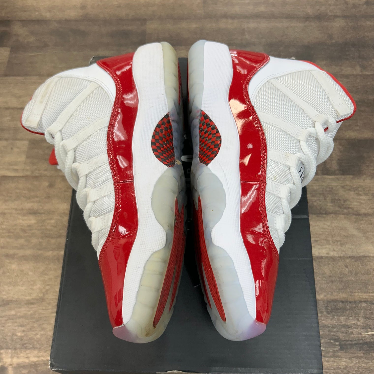 Cherry Jordan 11 (GS) (USED)