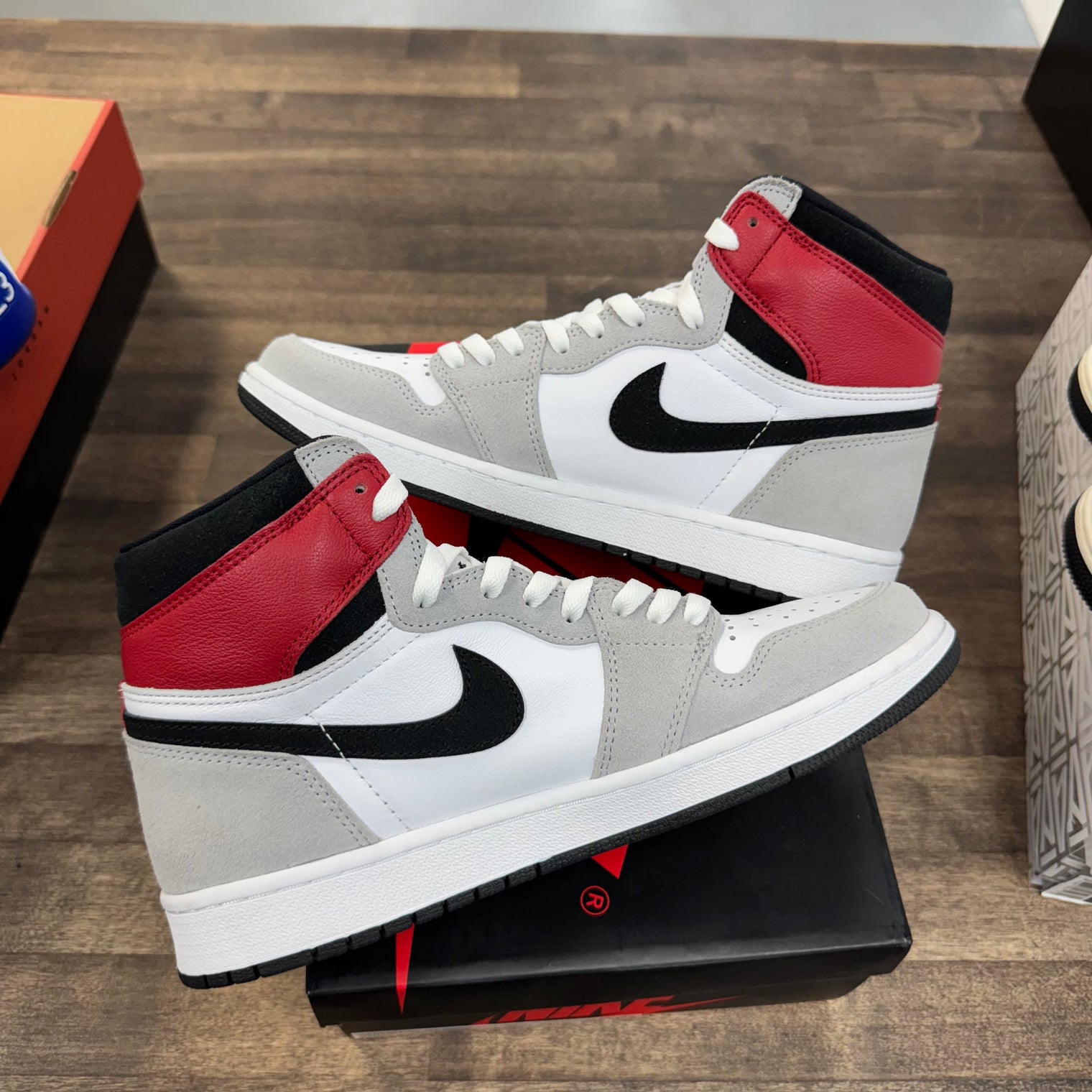 Light Smoke Grey Jordan 1 High (Lightly Worn)