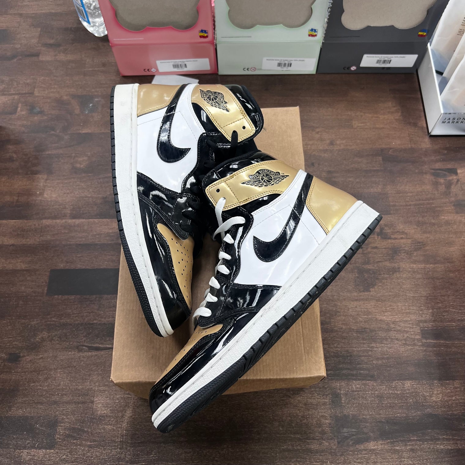 Gold Toe Jordan 1 High (USED,NO BOX)
