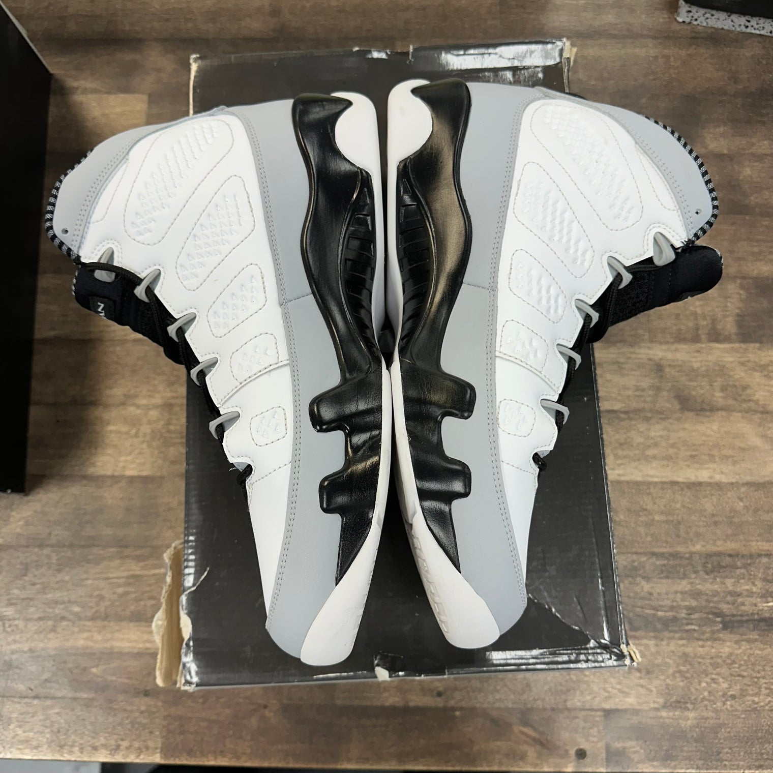 Baron Jordan 9 Retro (Used)