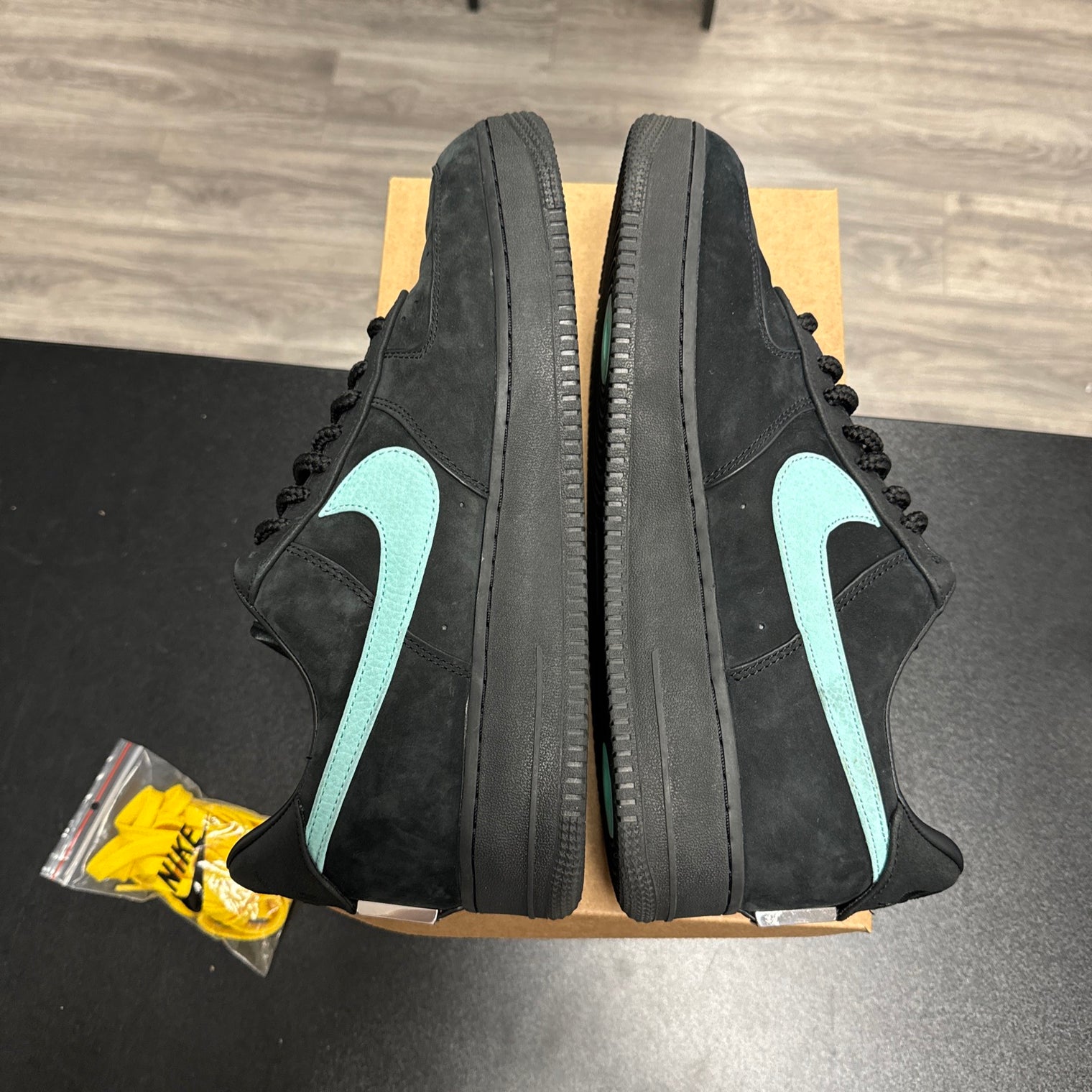 Tiffany Air Force 1 (USED, no box)