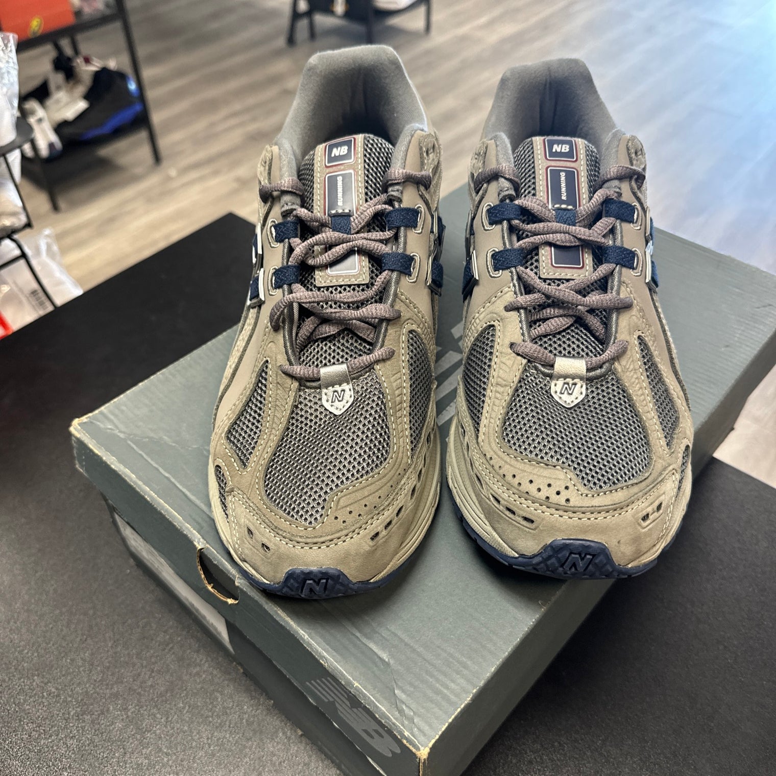 Castlerock Indigo New Balance 1906R (USED)