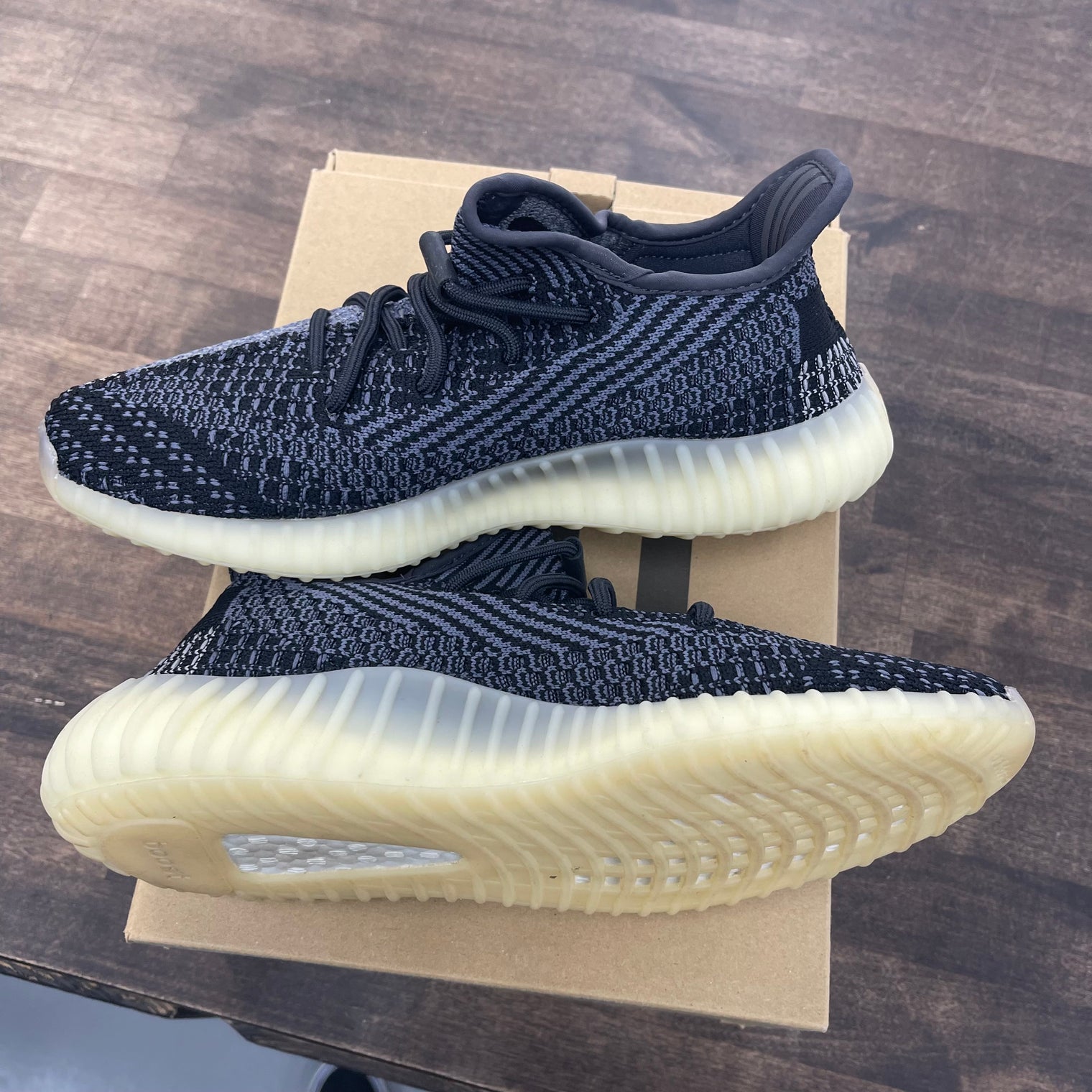 Carbon Yeezy 350 (USED)