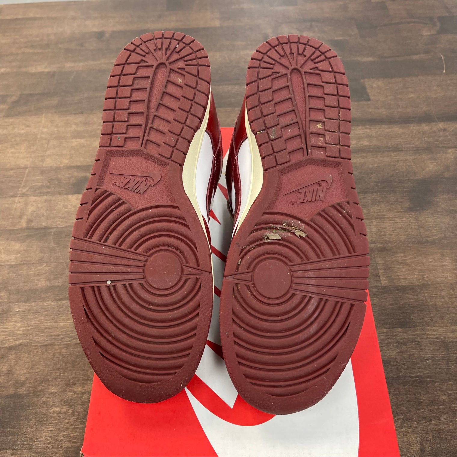 Vintage Red Dunk Low (W) (USED)