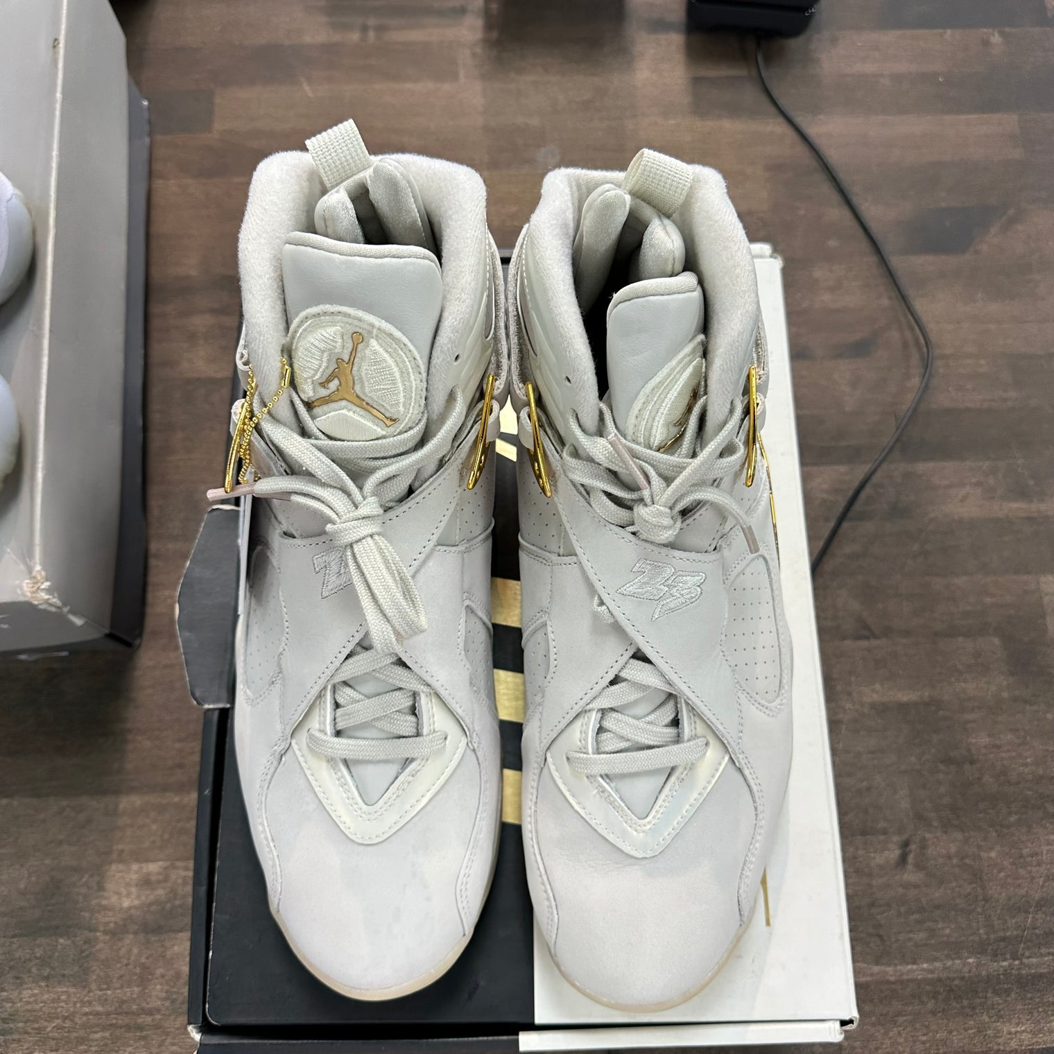 Champagne Jordan 8 Retro (Lightly Worn)