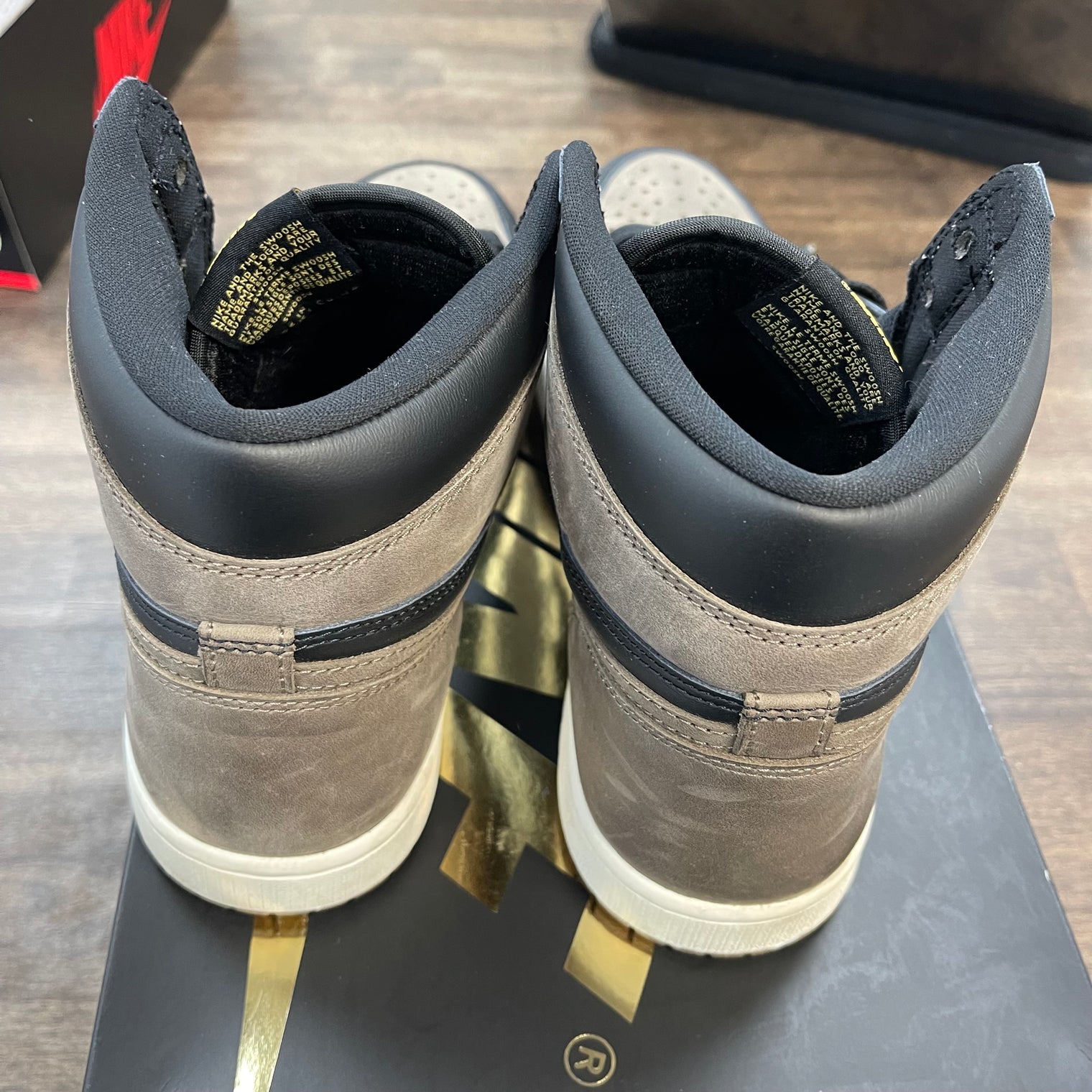 Palomino Jordan 1 High  (USED)