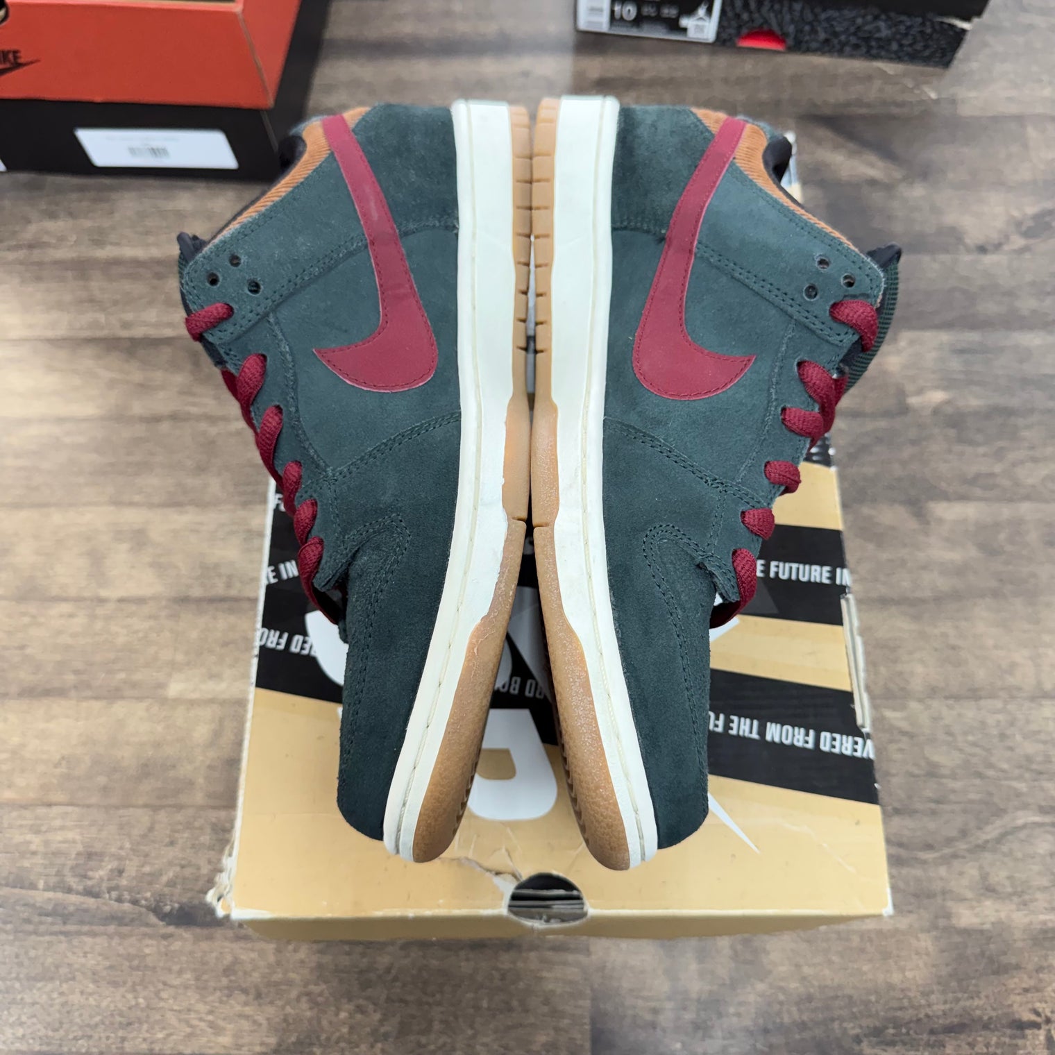 Corduroy Ale Brown Nike SB Dunk Low (USED)