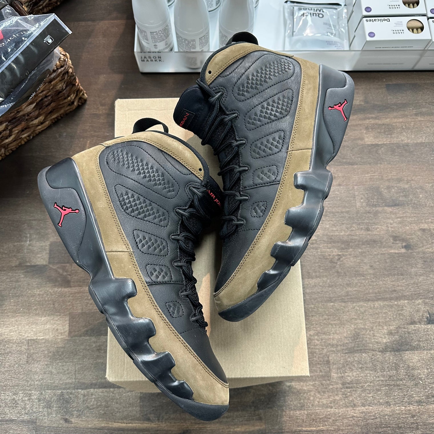 Olive Jordan 9 Retro (USED, No Box)