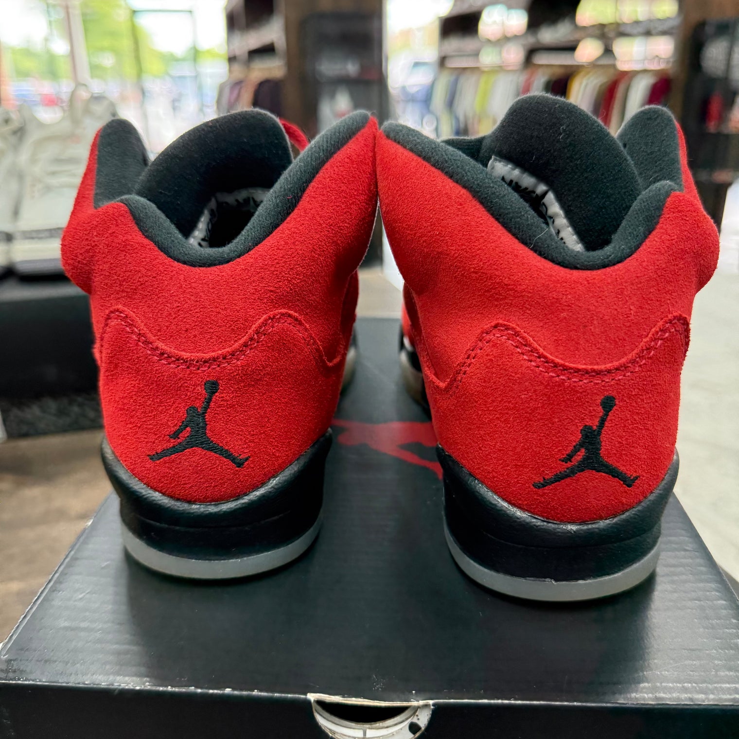 (GS) Raging Bull Jordan 5 (USED)