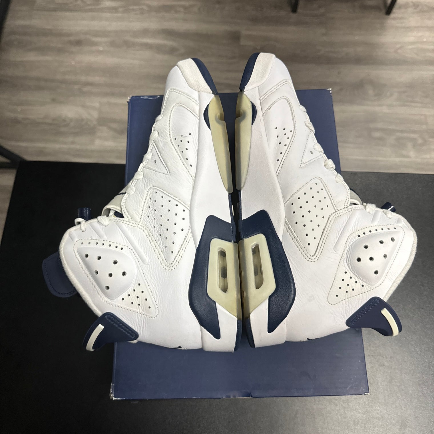 Midnight Navy Jordan 6 (USED)