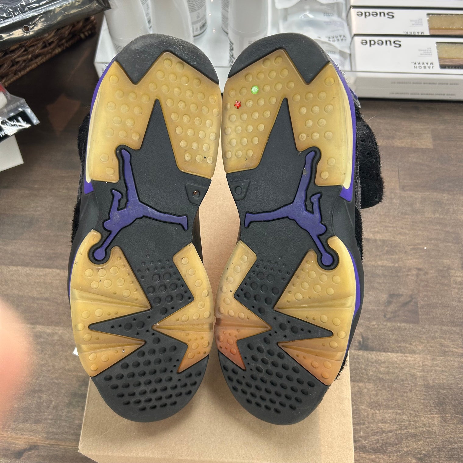 Social Status Jordan 6 Retro (USED,No Box)