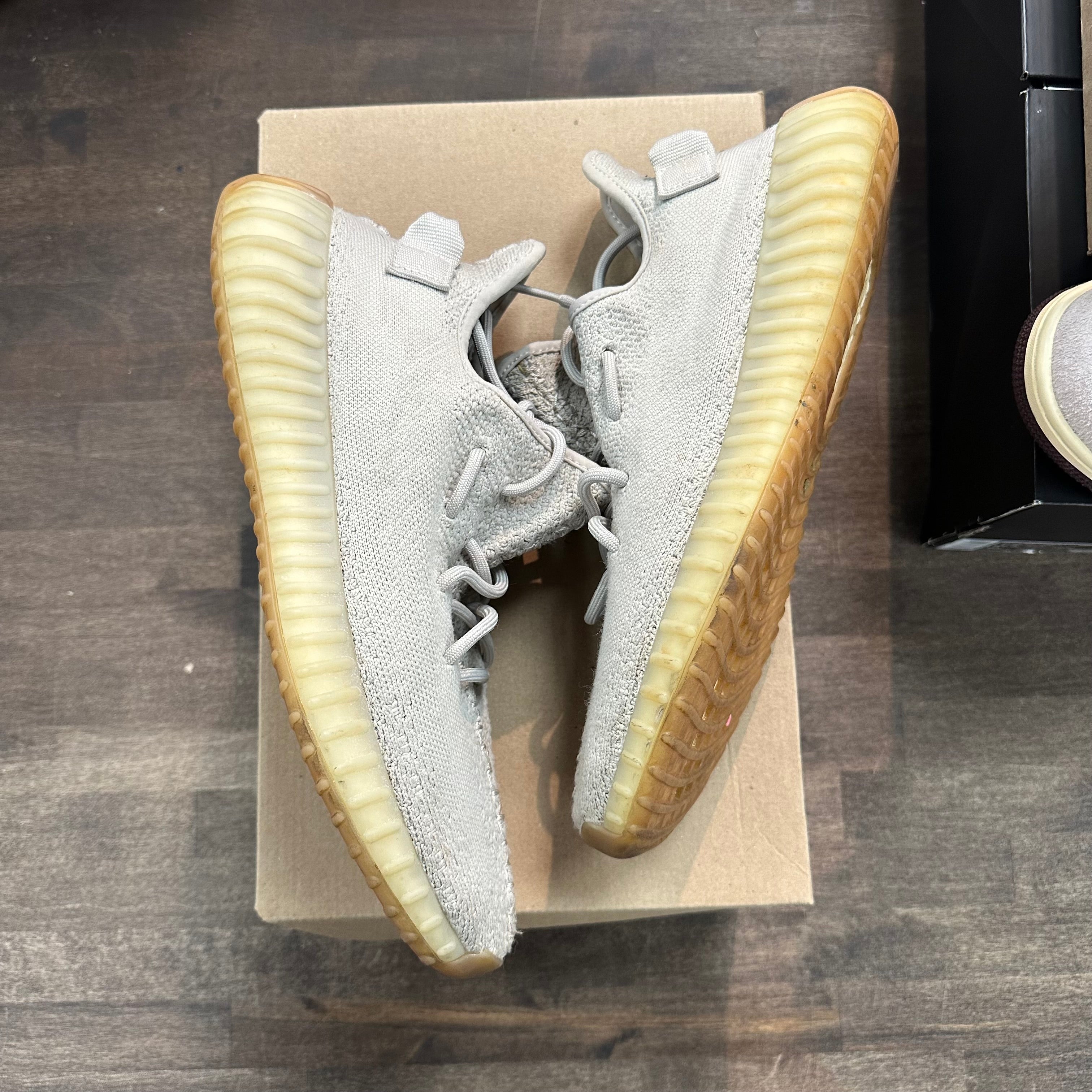 adidas Yeezy Boost 350 V2 Sesame Size 9.5 (Pre-Owned)