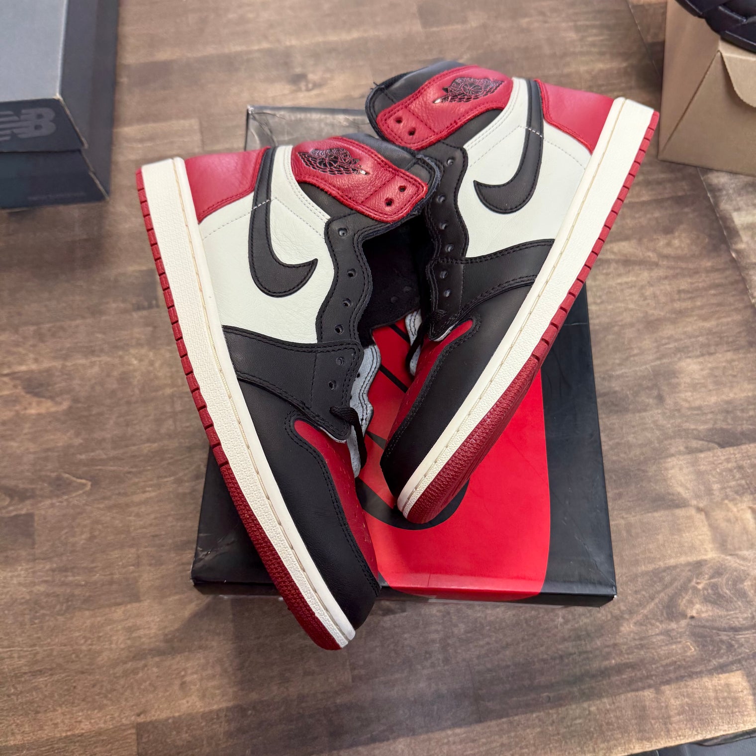 Bred Toe Jordan 1 High (USED)