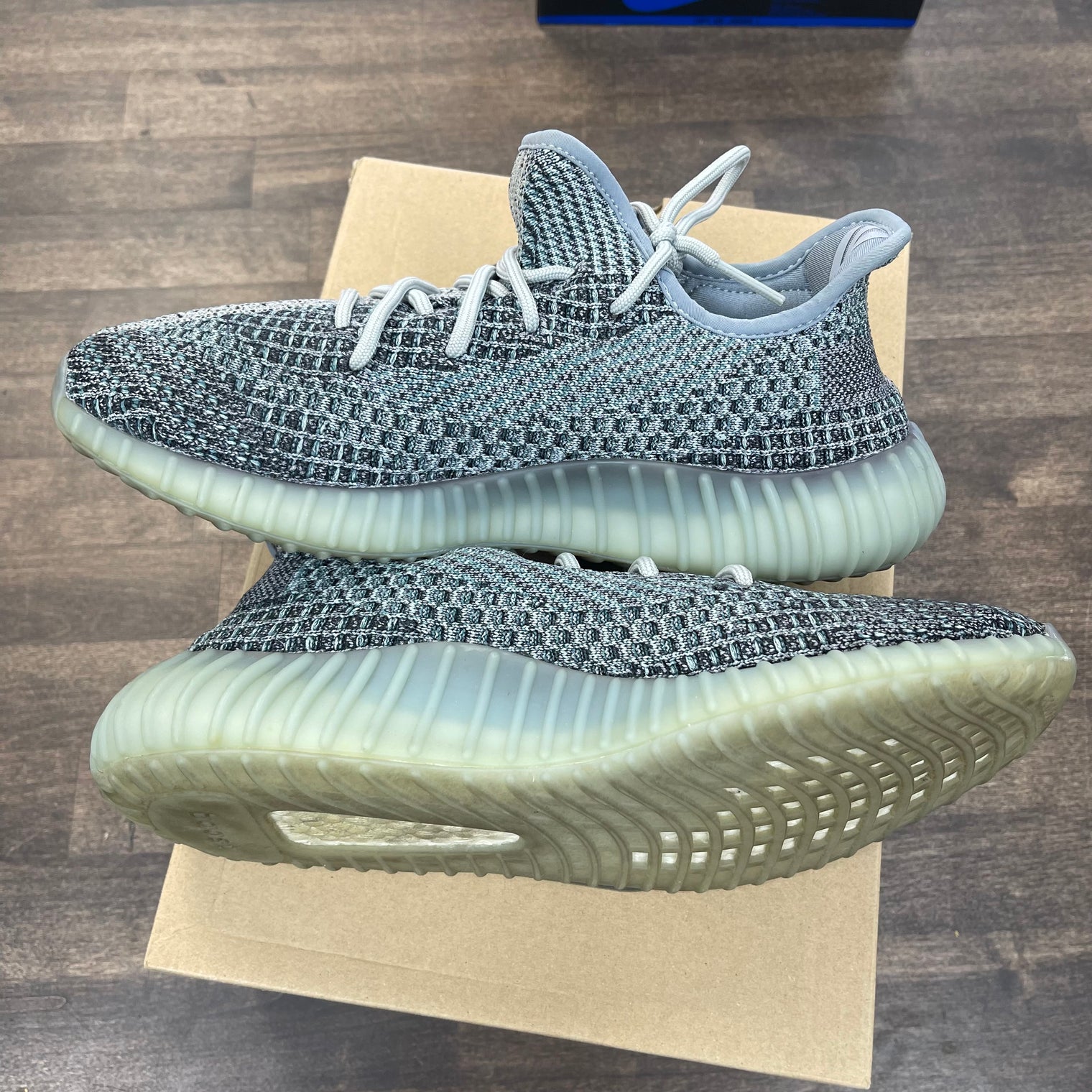 Ash Blue Yeezy 350 (USED)