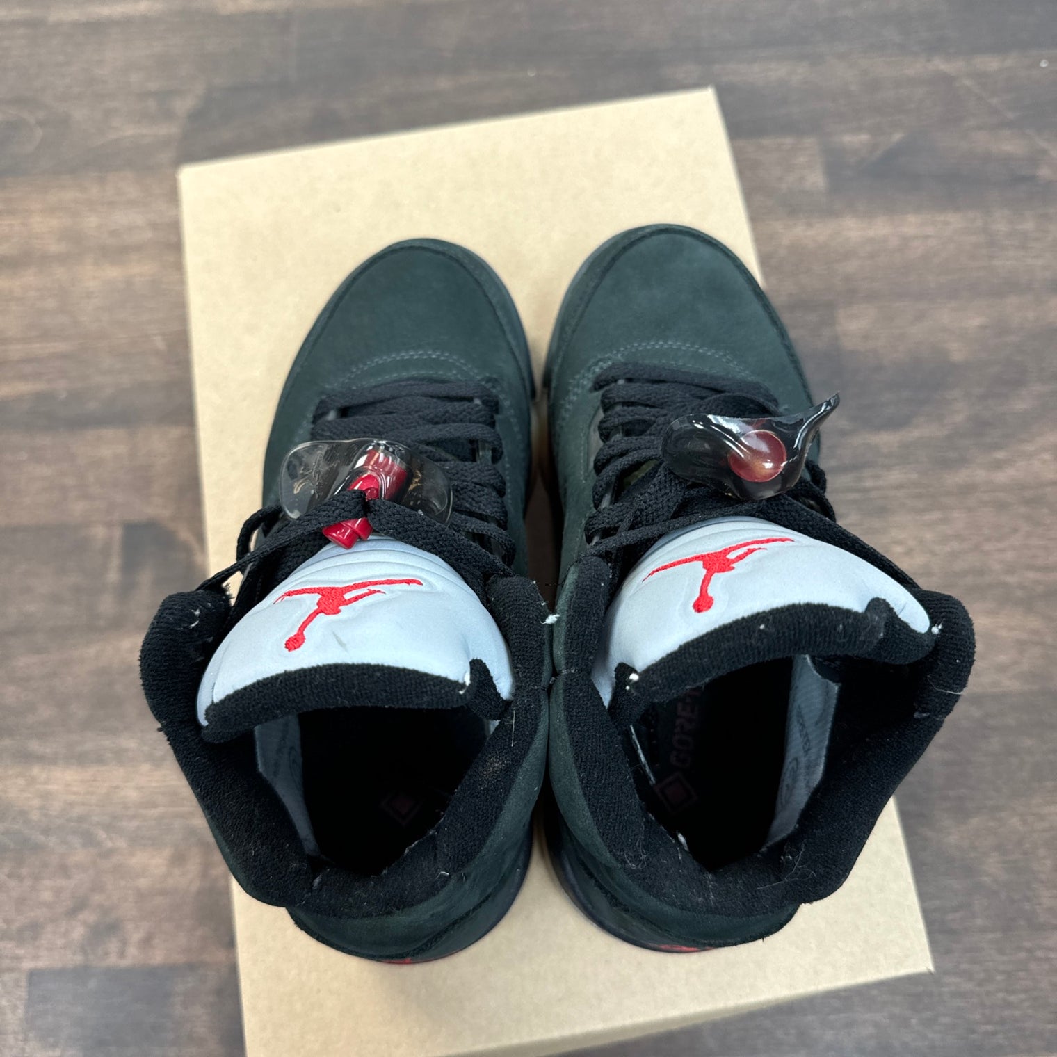 Gore-Tex Off Noir Jordan 5 (W) (USED, No Box)
