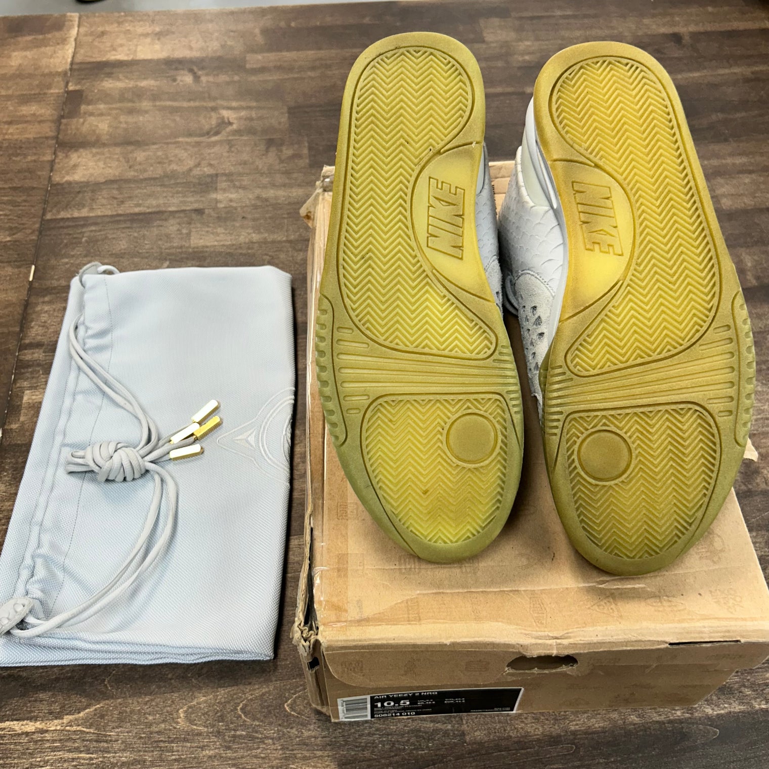 Nike Air Yeezy 2 Pure Platinum (USED)