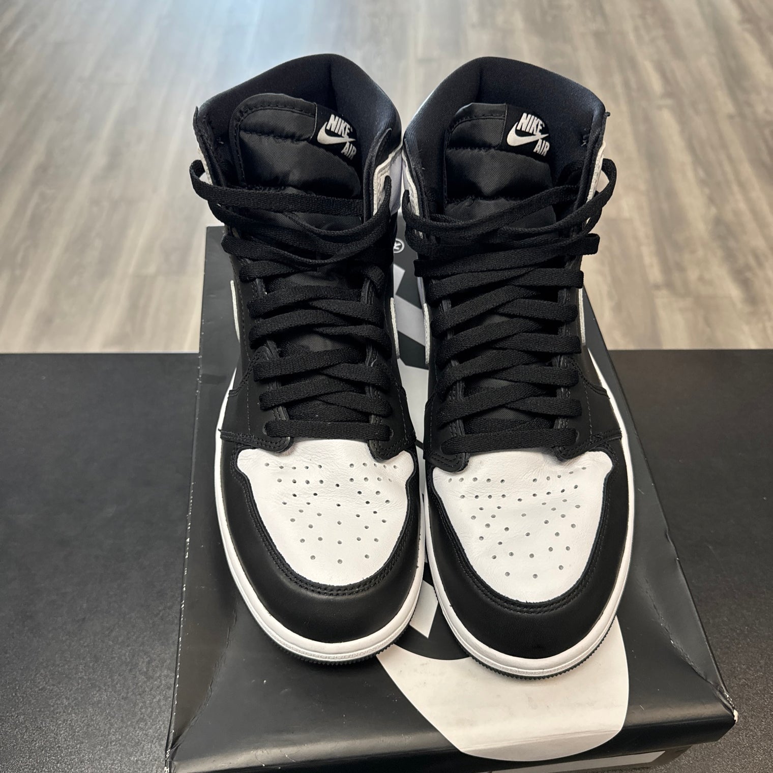 Black White Jordan 1 High (USED)