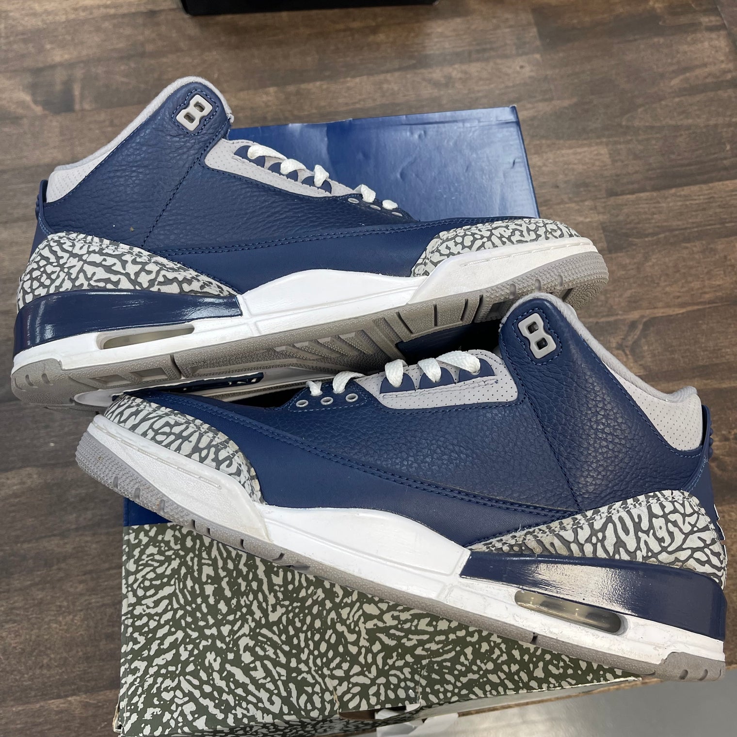 Georgetown Jordan 3 Retro (USED)