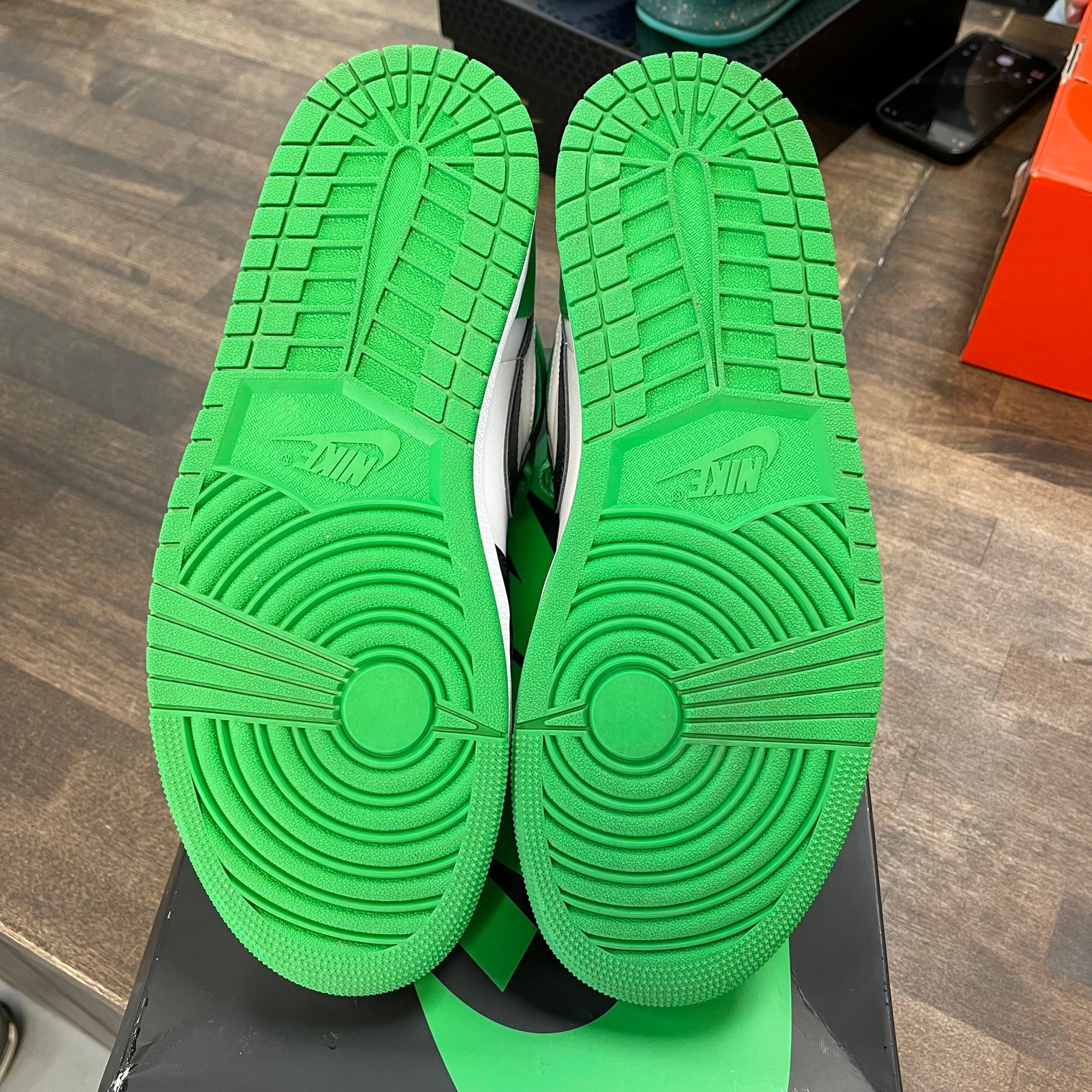 Lucky Green Jordan 1 High (USED)