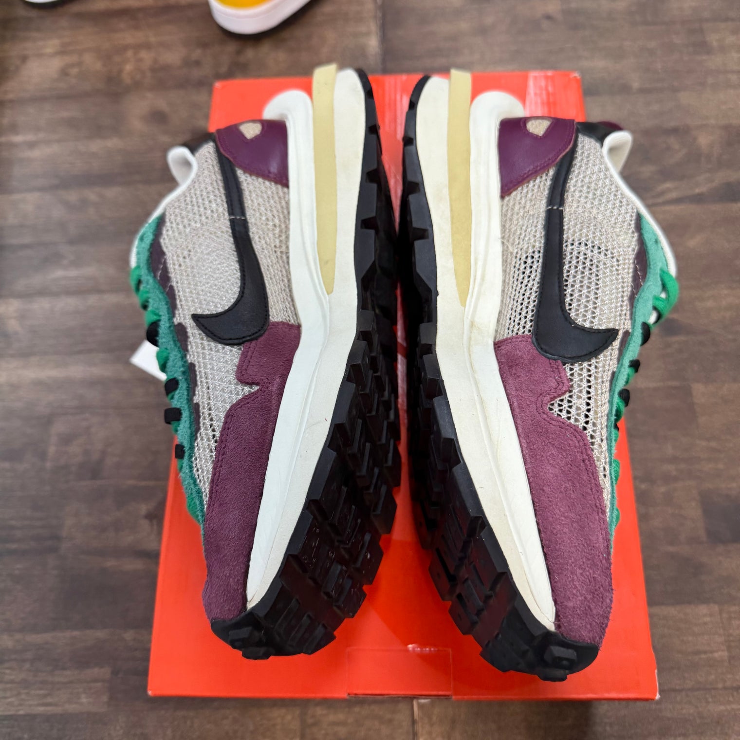 Sacai Villain Red Neptune Green Vaporwaffle (USED)
