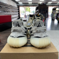 Zebra Yeezy 350 (USED, replacement box)