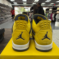 Lightning Jordan 4 Retro (USED)