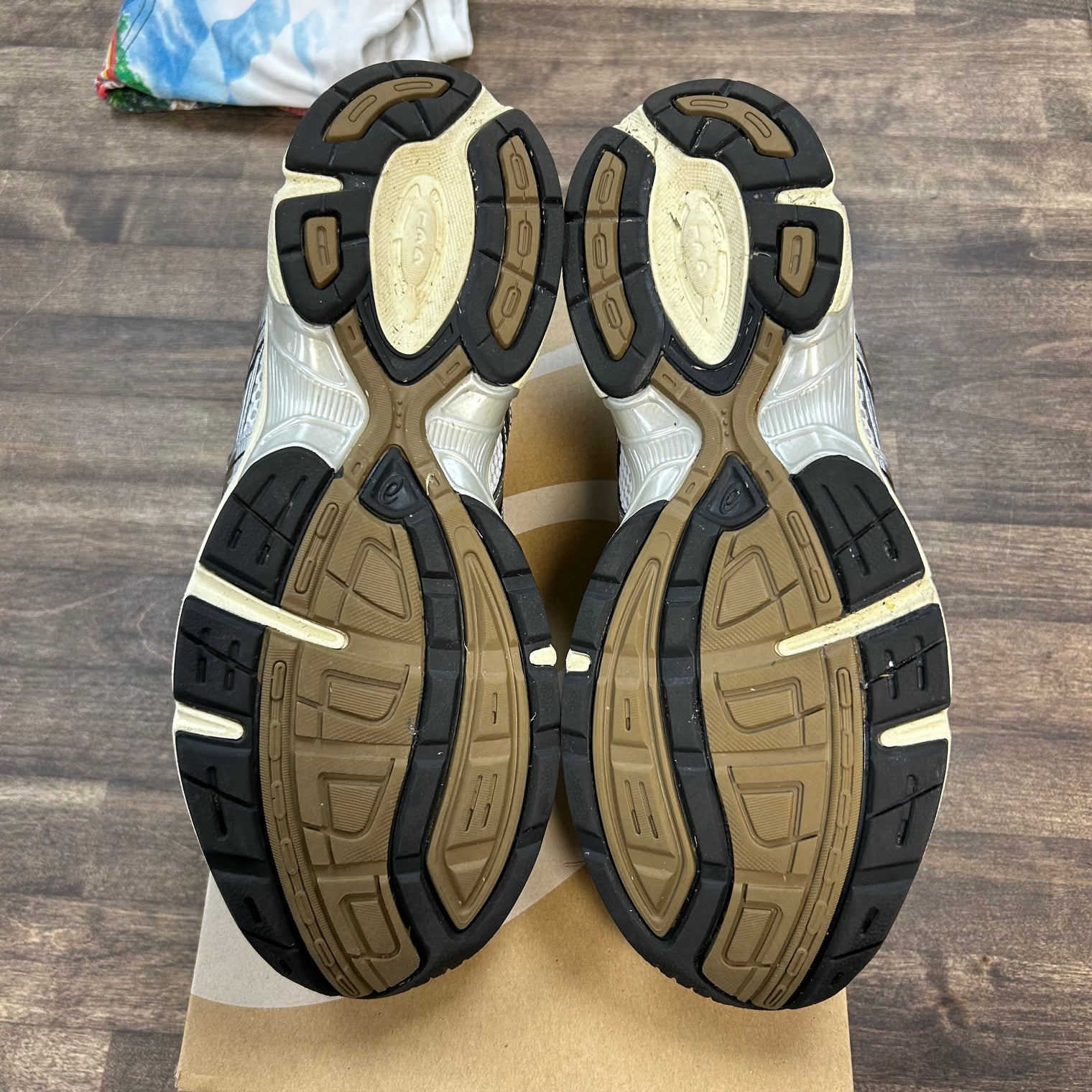 White Clay Canyon Asics Gel-1130 (USED)