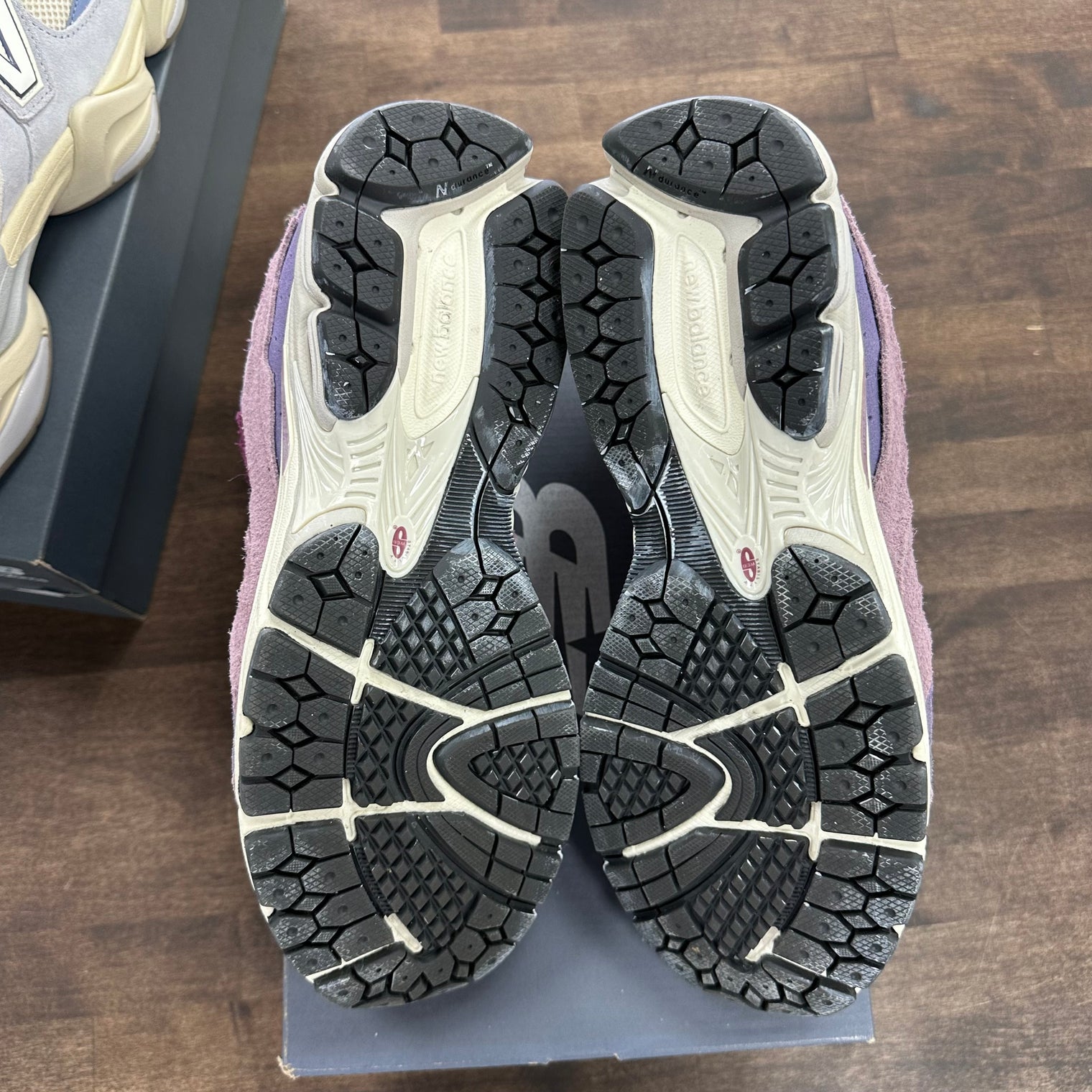 Protection Pack Pink New Balance 2002R (USED)