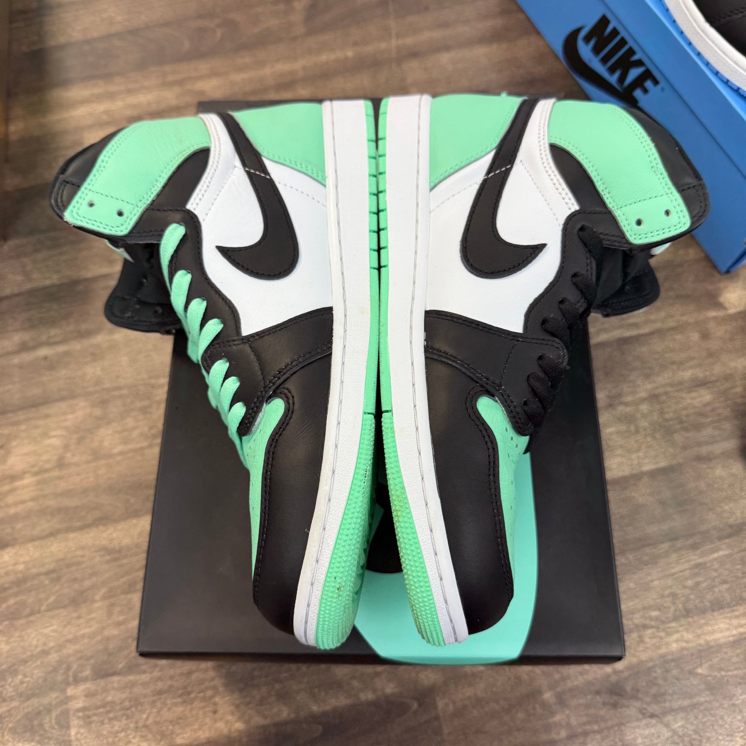Green Glow Jordan 1 High (USED)