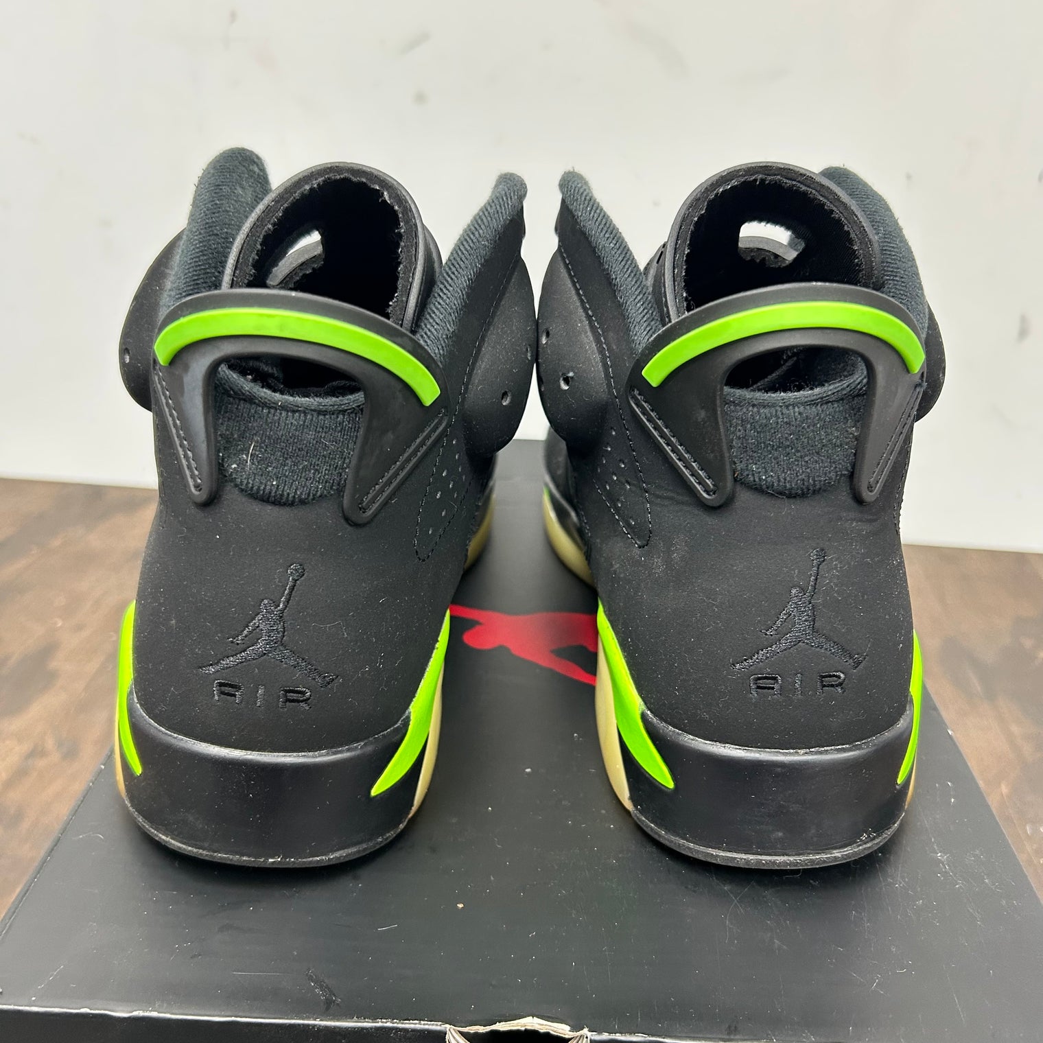 Electric Green Jordan 6 Retro (USED)